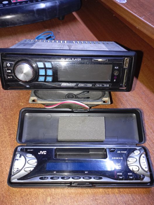 В машину техника