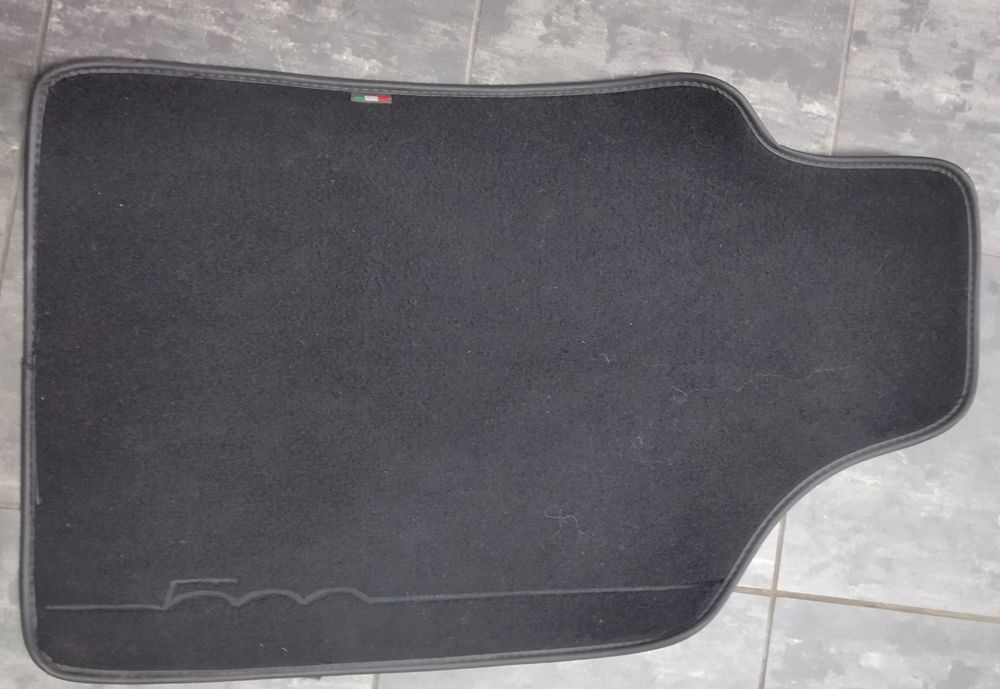 Tapetes originais Fiat 500C (2013)