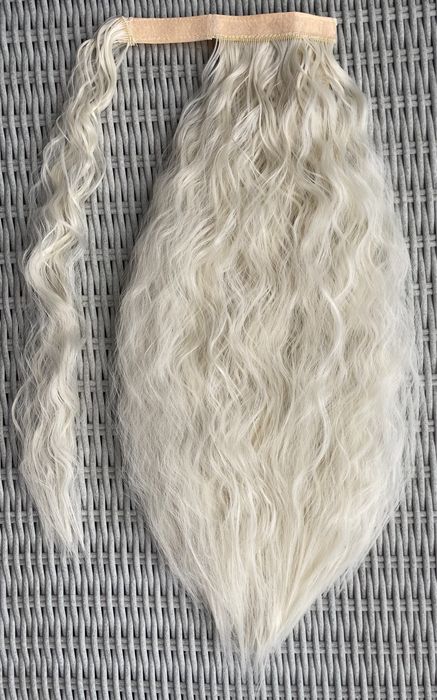 Premium Ultra włosy doczepiane, platynowy blond, kucyk, fale 138.