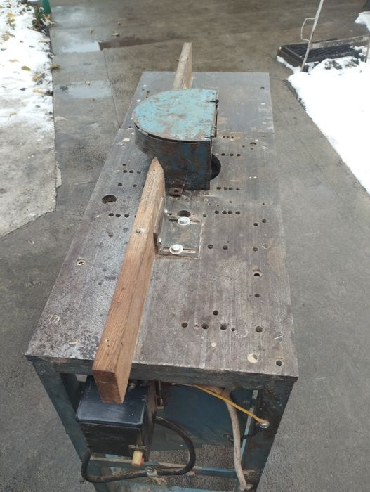 Продам фрезерний станок на 380 В