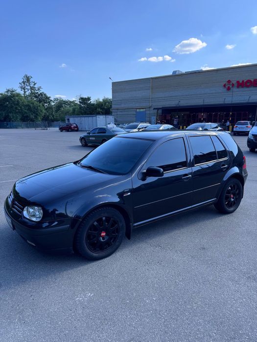 Volkswagen Golf 1.6