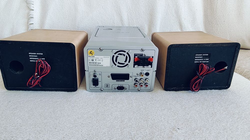 Zestaw audio-wideo 2.1 PHILIPS MCD370/22