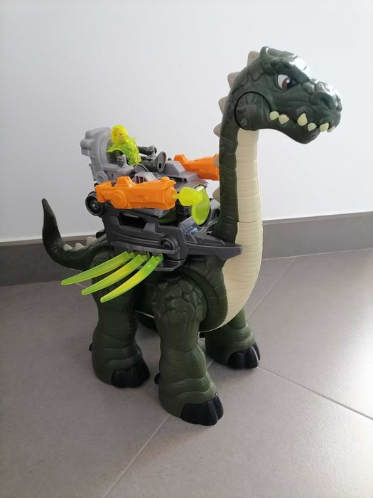 Dinossauro, com várias funcionalidades