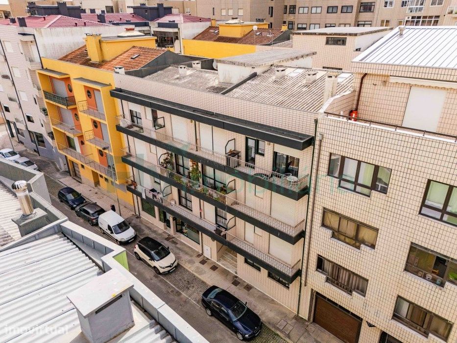Apartamento T1 em Aver-O-Mar - 2ª Linha de Praia