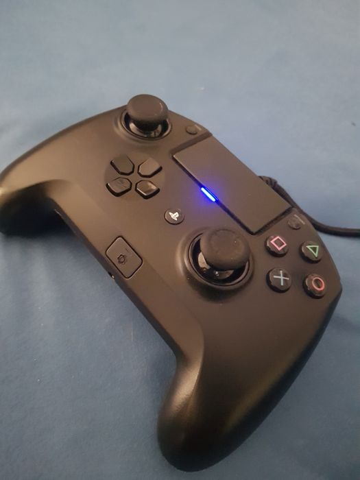 Kontroler pad Razer raiju tournament edition