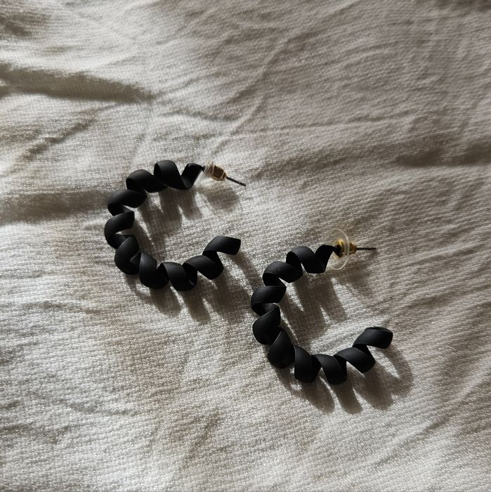 Brincos (entrega em mão)