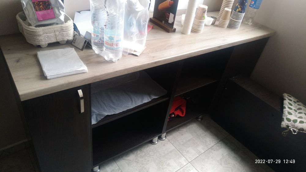 Продам меблі з кав'ярні