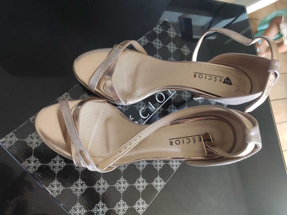 Sandałki Neścior r. 37