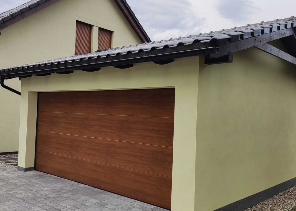 Brama garażowa segmentowa Bramy garażowe przemysłowe 2*2,15