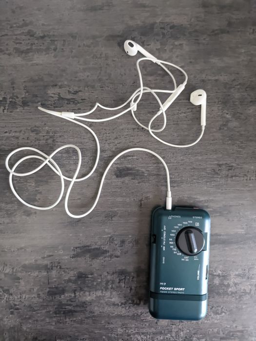 Карманное радио радиоприемник PR7 pocket radio Apple наушники