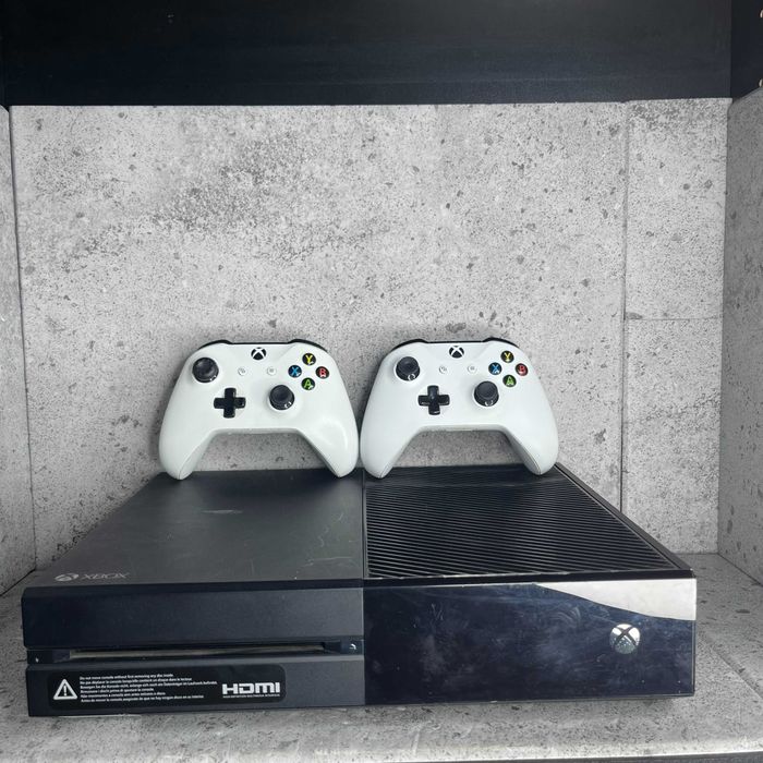 Konsola Xbox One  FAT + 2 Pady | Model: 1540 | 500 GB