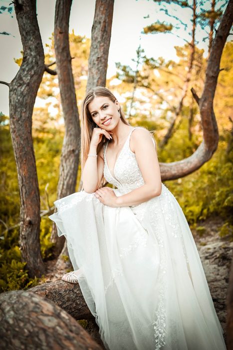 Suknia ślubna literka A