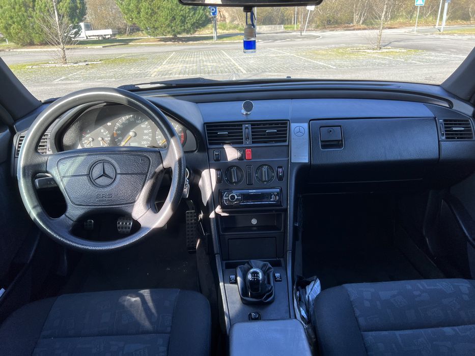 Mercedes C200D - 1994 - Certificado Caramulo