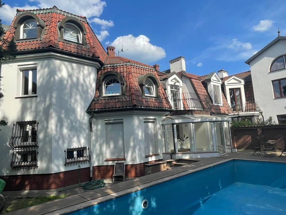 Новый хостел Варшава с Бассейном 250 злотых в неделю UA RU PL Hostel