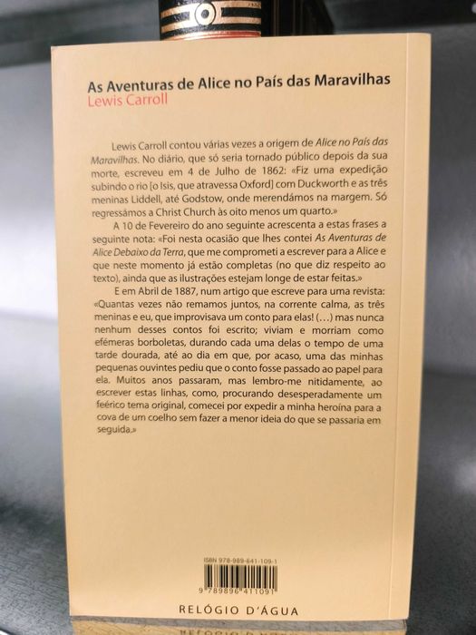 Alice no País das Maravilhas — Lewis Carroll