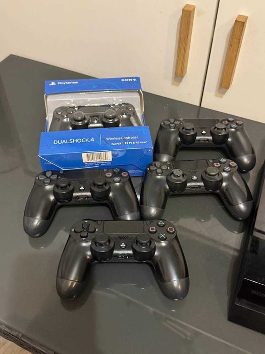 PlayStation 4 FAT Version  512gb/ 5 Джойстиків !  Ігри у подарунок/ Телефонуй