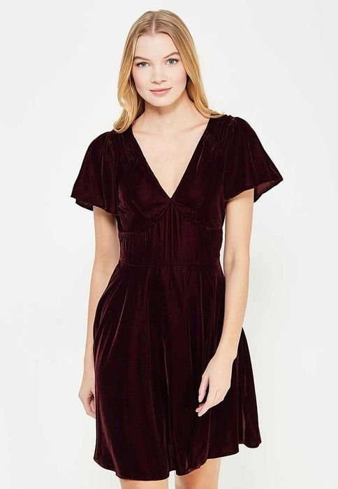 Оксамитова велюрова бархатна бордова винна бархатна сукня naf naf
