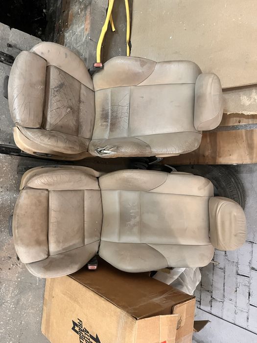 Продам сиденья  bmw е46 купе