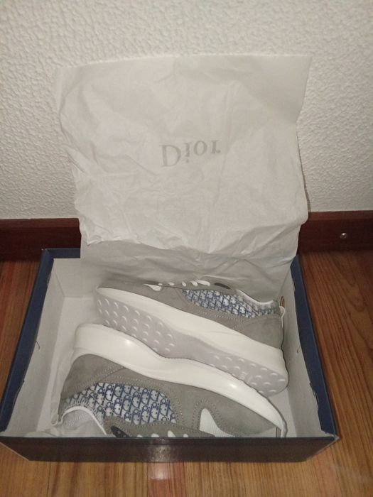 Dior b25 cinzento