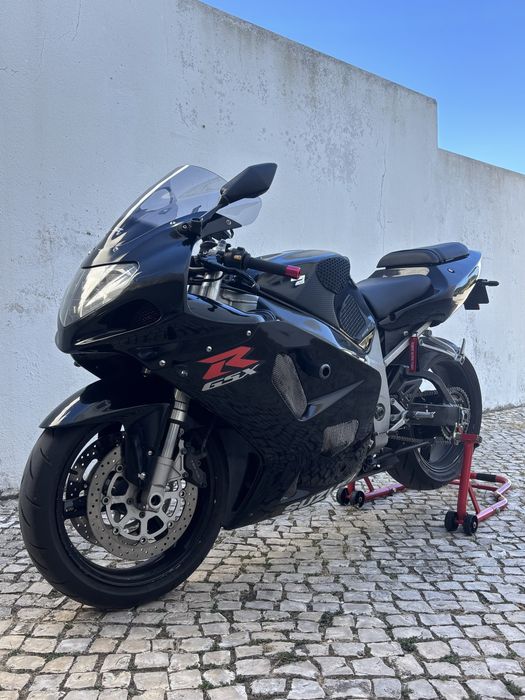 Suzuki gsxr 750 k1