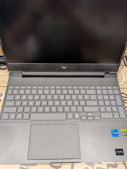 Portátil Gaming HP Victus i5 13420H - RTX5050 - Novo c/garantia