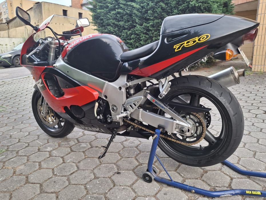 Suzuki  gsx r 750 W srad