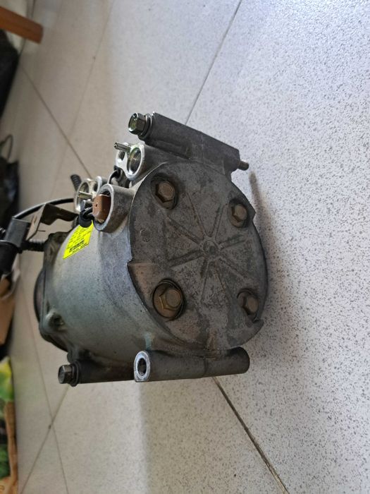 Vendo motor usado de Ar-Condicionado Mitsubishi Lancer 1998- bom preço
