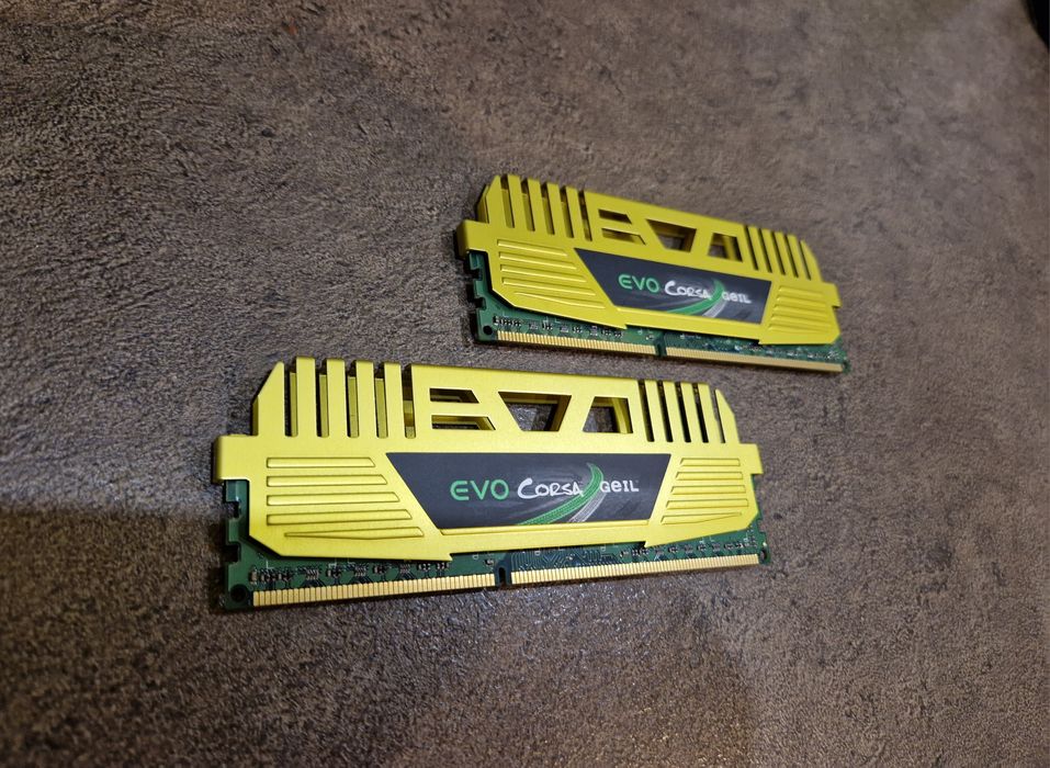 Geil EVO Corsa 16GB (2x8GB) DDR3 1600MHz CL10