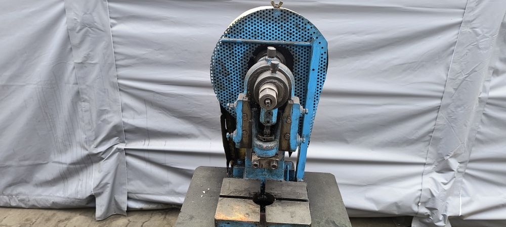 Prasa mimośrodowa nacisk 2.5t
