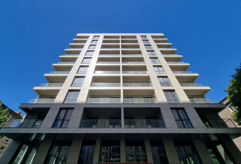 ЖК Жовтневый 83 м2. Жуковского Нагорный Парк Шевченко Соборный р-н IQ