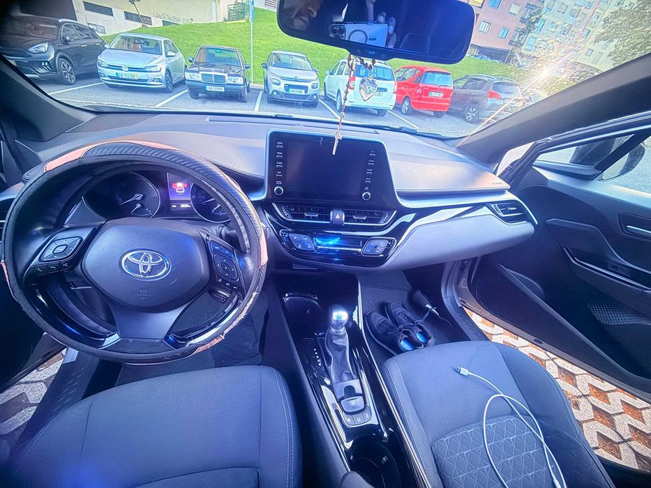 Toyota C-HR 1.8 Hybrid Square Collection