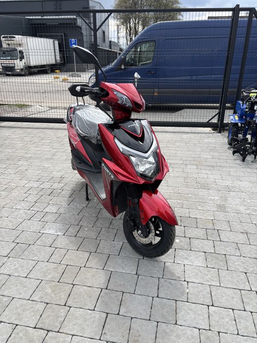 Електроскутер YADEA RN 2100w!графен