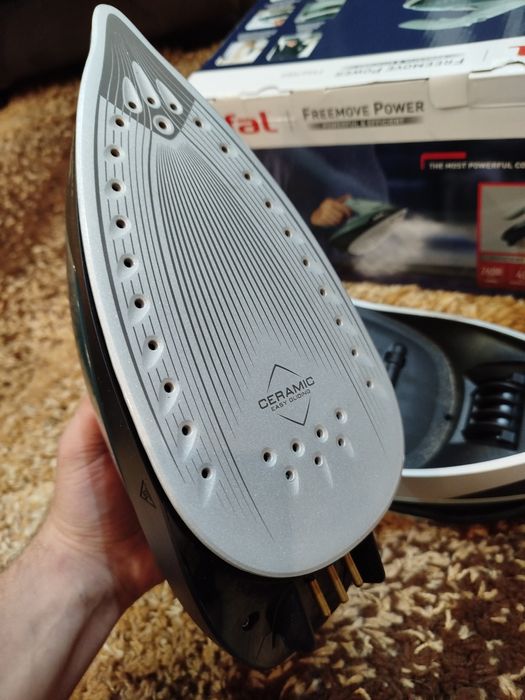 Праска Tefal Freemove Power FV6670E0