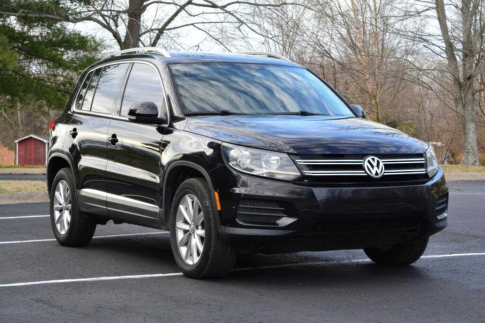 Volkswagen Tiguan  R-Line      2016