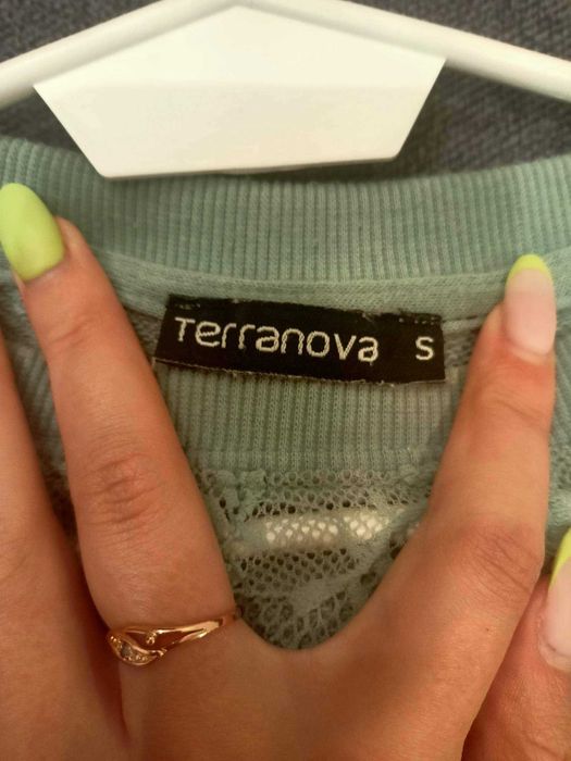Sweterek Teranova