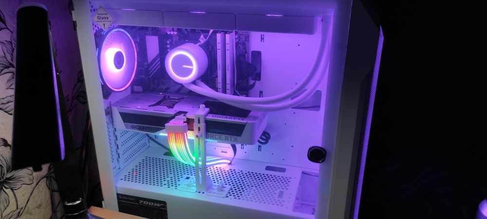 Компьютер amd 7-7700, rtx 5070