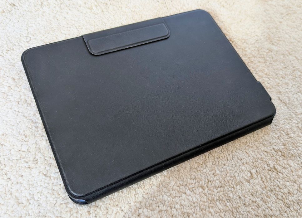 Capa magnética com teclado Bluetooth preta iPad 10.9 10a geração