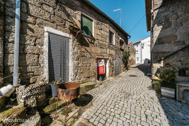 Moradia em Banda T3 / Belmonte, Caria