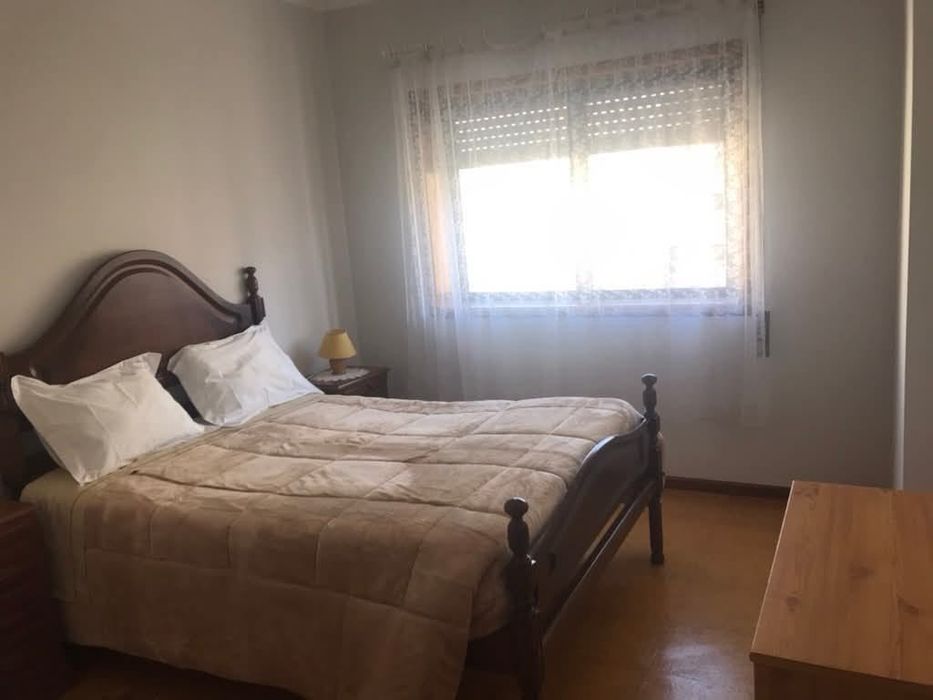 Quarto para arrendamento