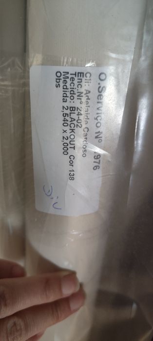 Cortinas blackouts cor pérola, opacas 100%