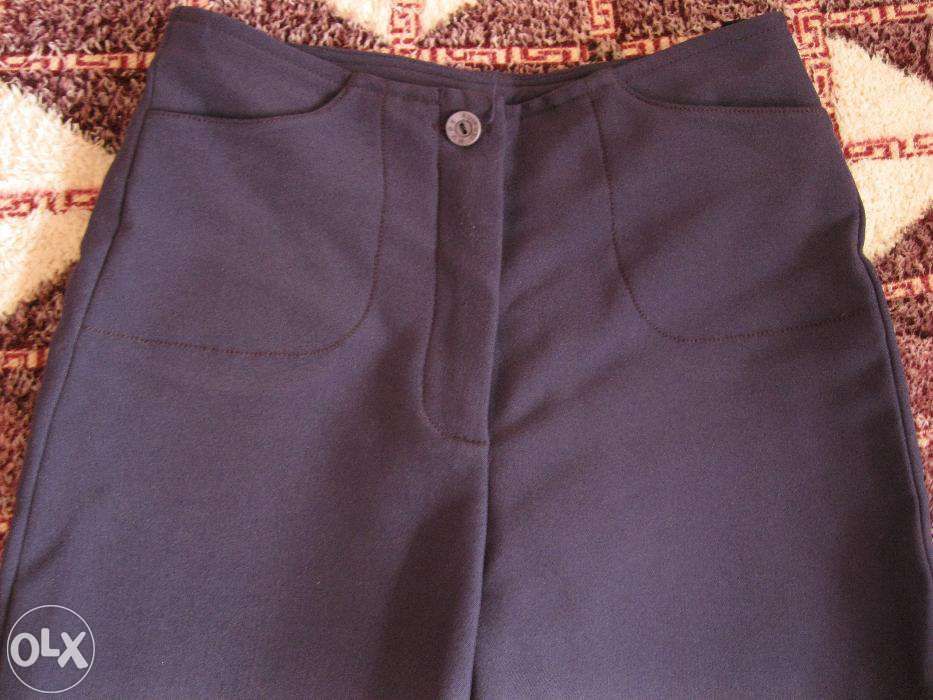 Школьный костюм тройка+брюки.