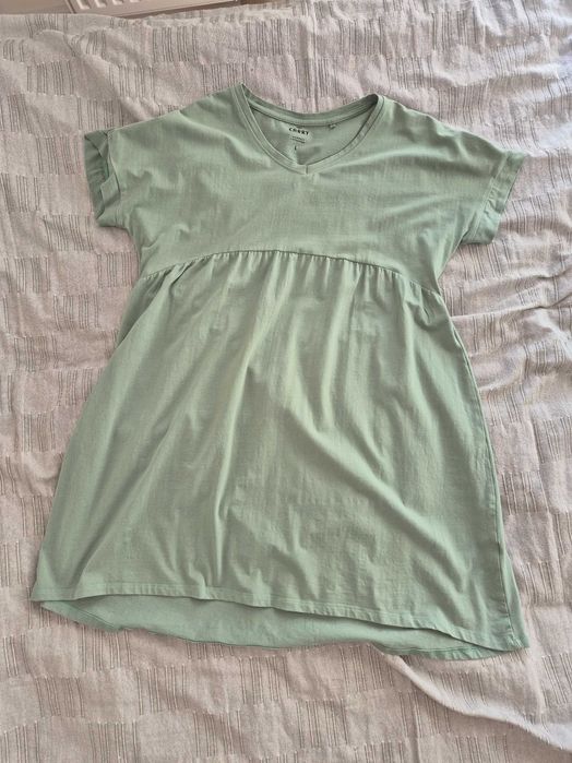 Ubrania ciążowe (spodnie, bluzka, sukienki itd.)