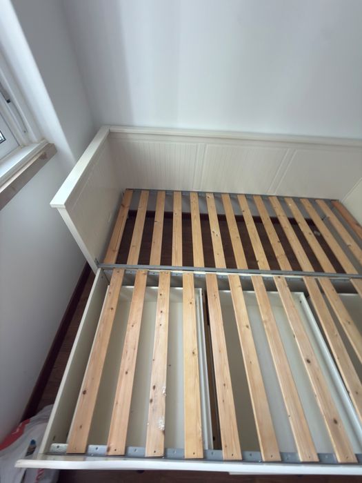 Cama HEMNES Ikea