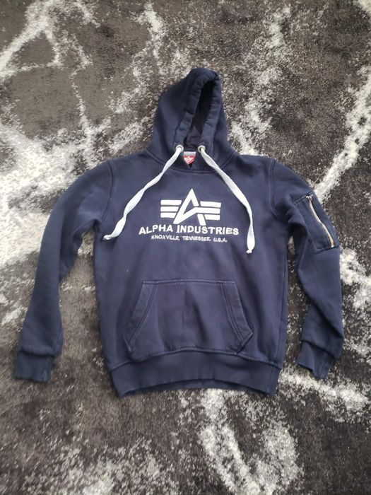 Продам худі Alpha Industries з невеликим дефектом