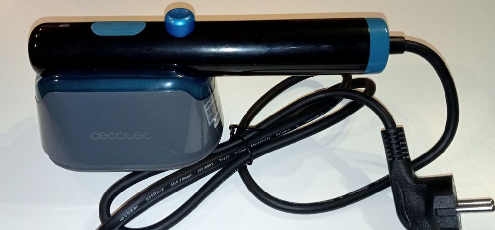 Parownica żelazko Cecotec 2 w 1