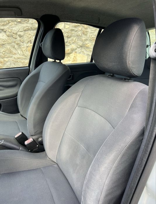 Renault Clio 1.2 16V vendo ou troco por Mota.