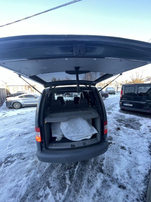 Volkswagen Caddy не фарбований