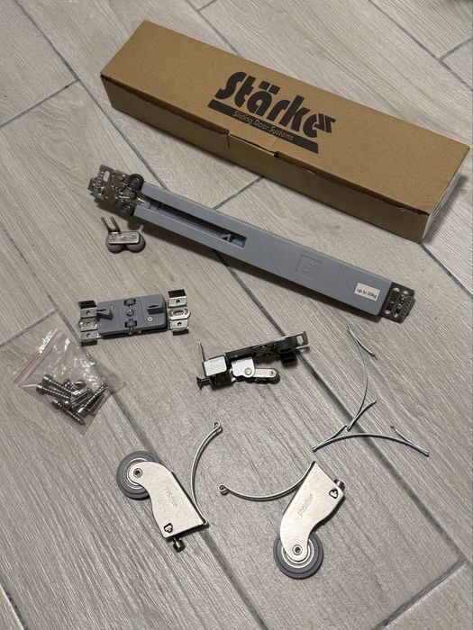 Продам комплект доводчика для шафи купе від STARKE