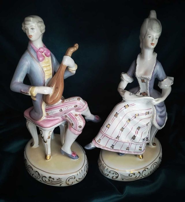 Hollohaza porcelana komplet figurek muzykującej pary stan gablotowy