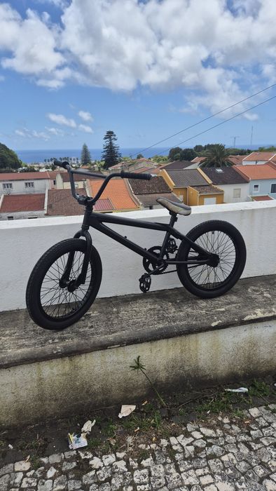 Vende se Bmx impecável